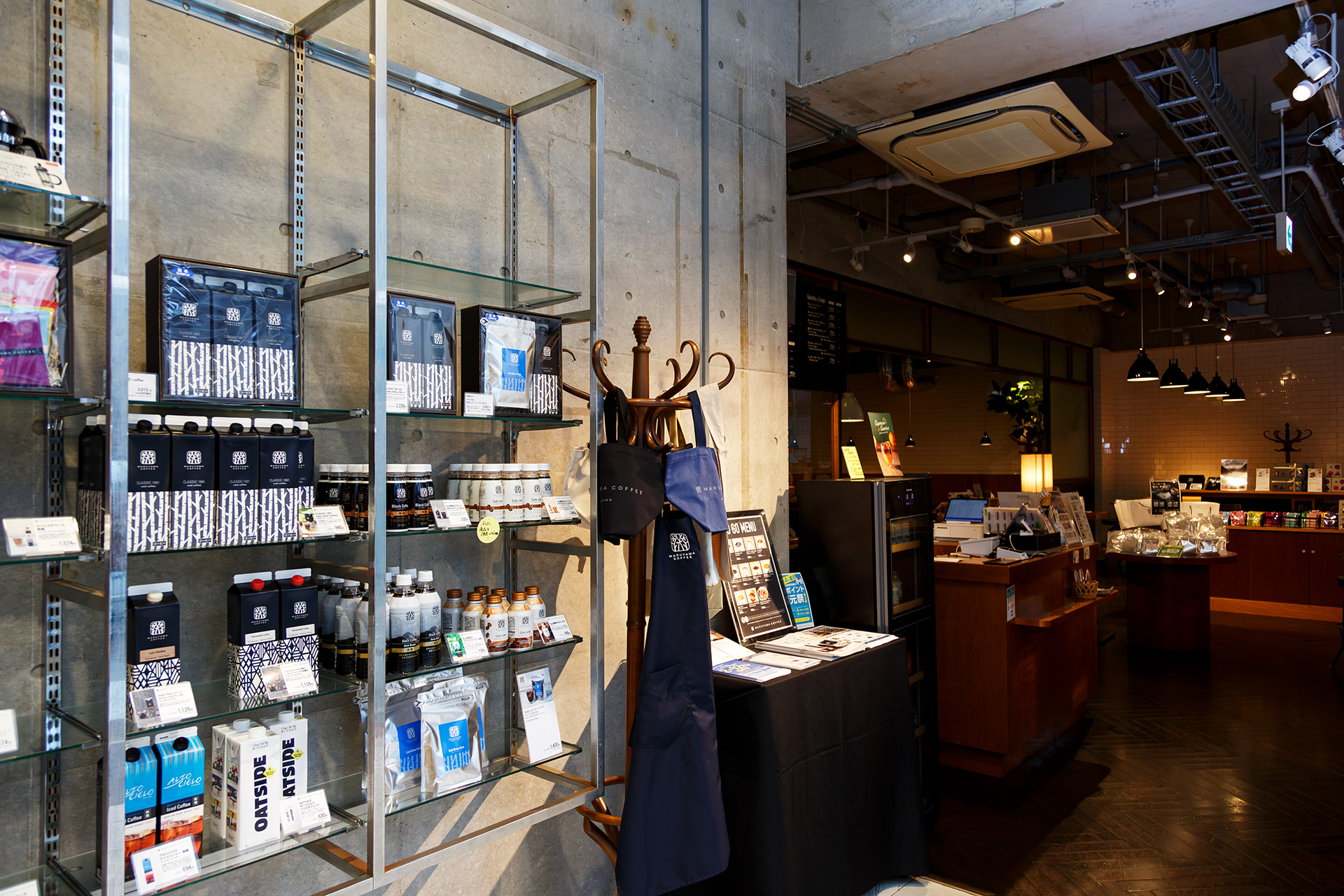丸山珈琲 西麻布店の店内
